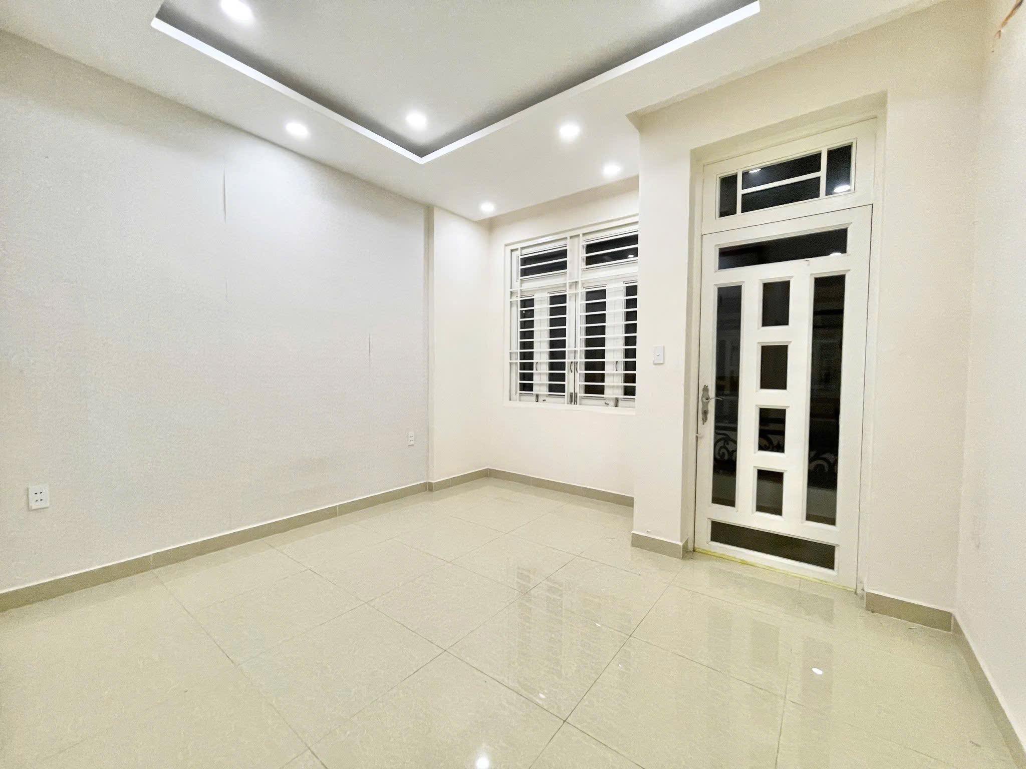 NGUYÊN CĂN HẺM XE HƠI ĐỐI DIỆN VẠN PHÚC,4PN GIÁ 16TR 5