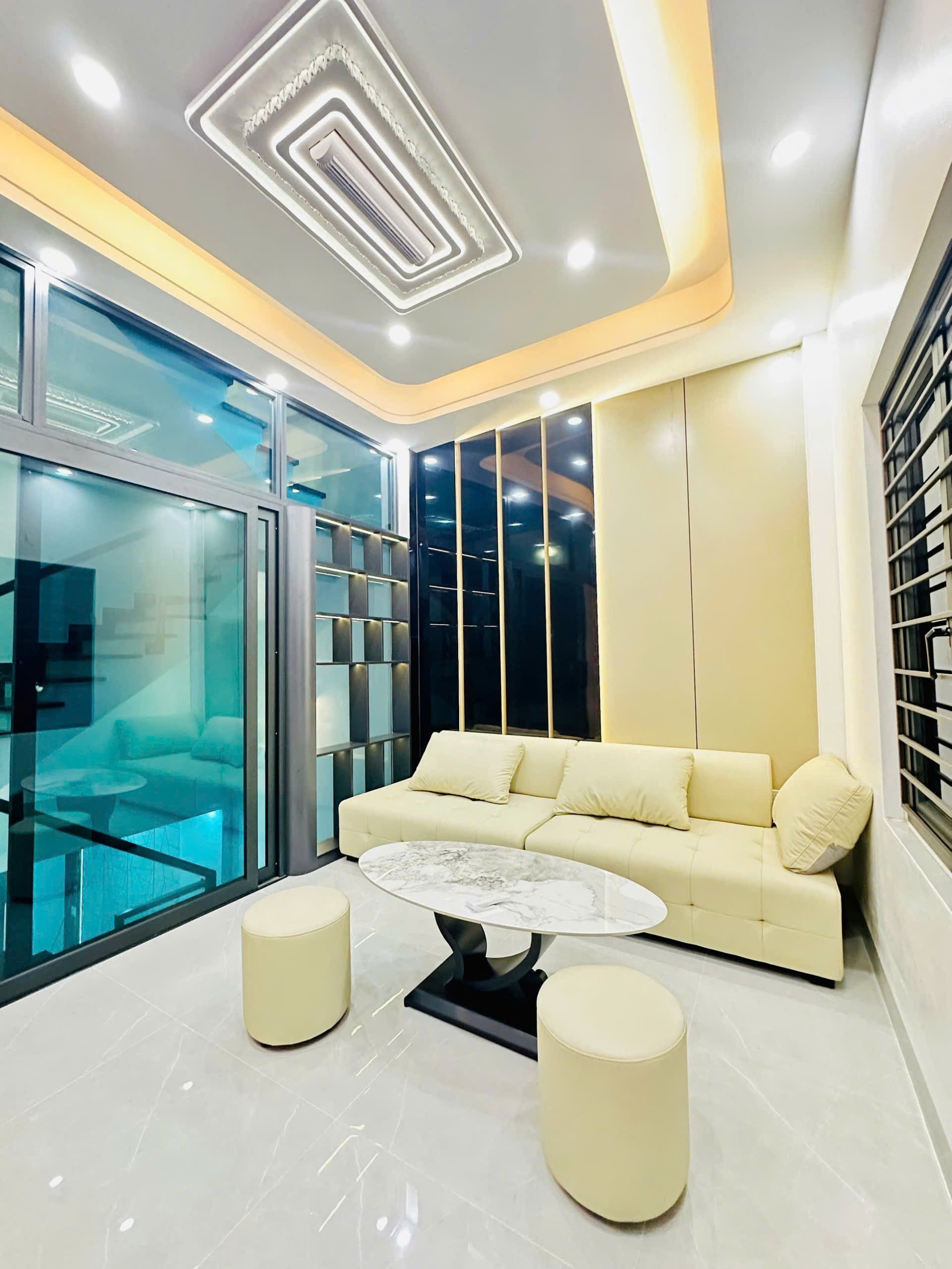 Nhà 4 tầng Đoàn Đình Duyệt Hải Dương 41m2 ô tô đỗ cửa tặng full nội thất giá 3.xxx tỷ 5