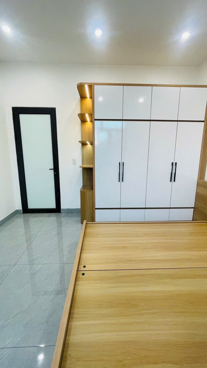 Nhà 3 tầng Triệu Quang Phục Cẩm Thượng 45.5m2 hiện đại đường rộng giá 2tỷ050tr 5