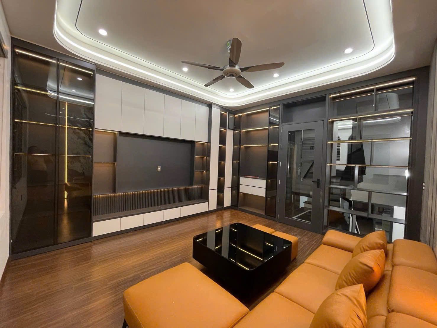 Cần bán Nhà mặt tiền Phường Tân Bình, Hải Dương, Diện tích 68m², Giá 6.6 Tỷ 6
