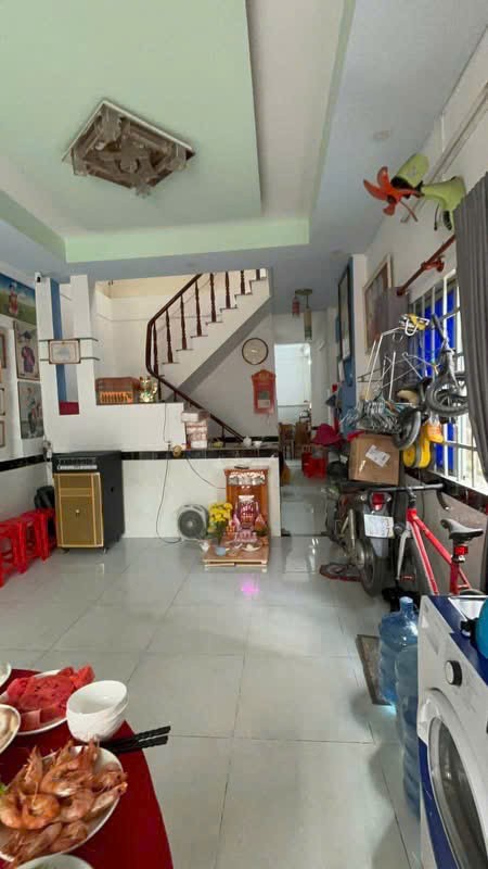 CHO THUÊ NHÀ NGUYÊN CĂN ĐƯỜNG 48 XE HƠI ĐẬU TRONG NHÀ,3PN GIÁ 13TR 2