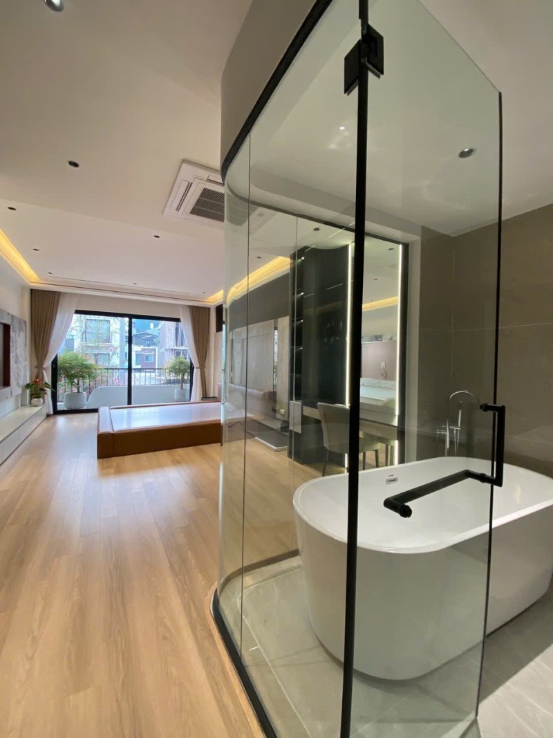 BÁT KHỐI – 7 TẦNG – GARA 2 Ô TÔ – KHÔNG GIAN SỐNG ĐẲNG CẤP 4