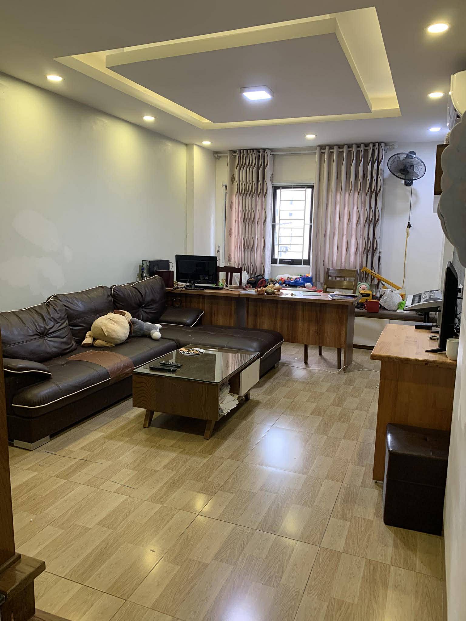 NHÀ ĐẸP PHÂN LÔ-50Mx4T-TƯ ĐÌNH LONG BIÊN-ÔTÔ VÒNG QUANH-VÀO NHÀ-THÔNG RA CỔ LINH 2