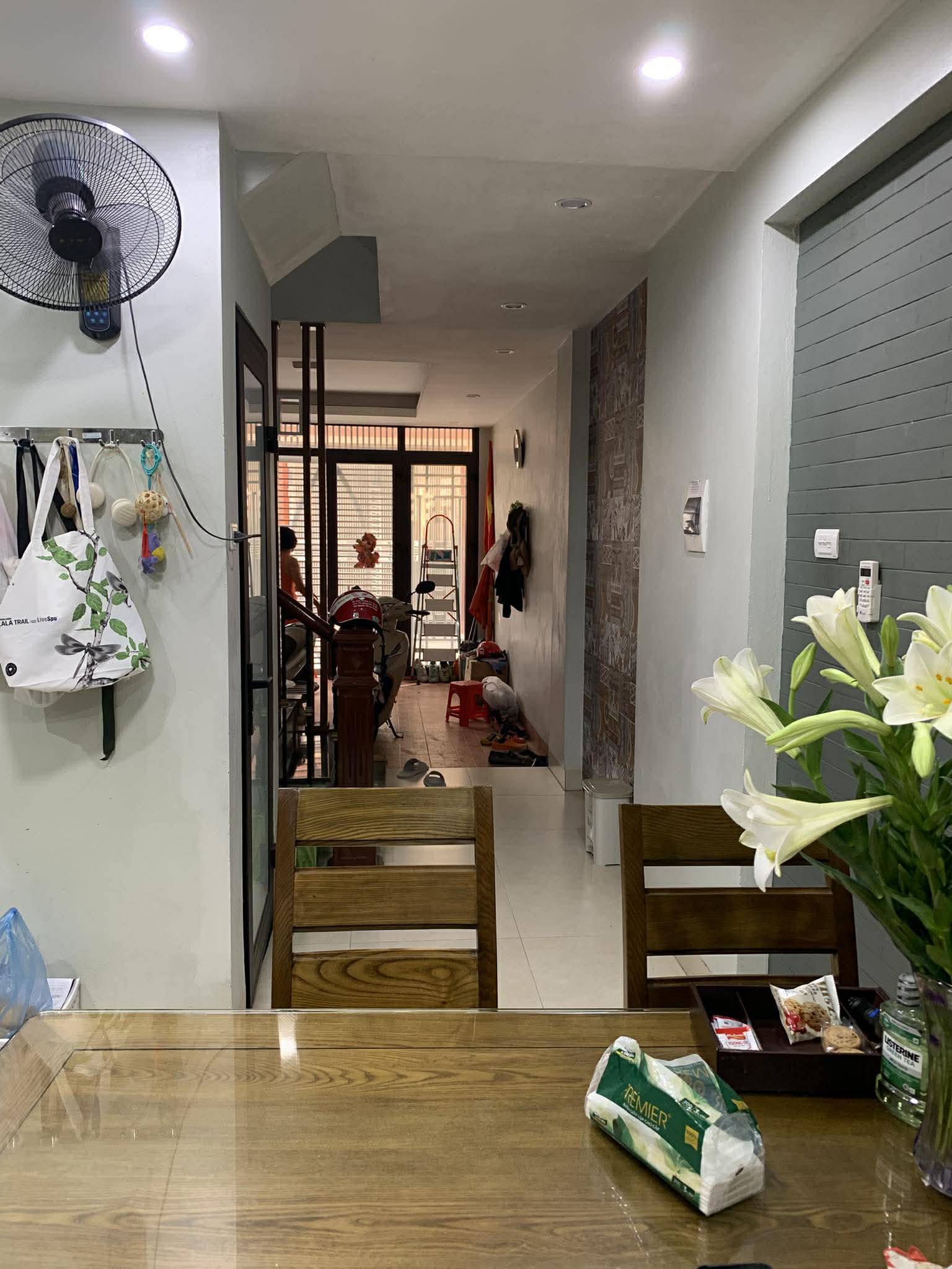NHÀ ĐẸP PHÂN LÔ-50Mx4T-TƯ ĐÌNH LONG BIÊN-ÔTÔ VÒNG QUANH-VÀO NHÀ-THÔNG RA CỔ LINH 6