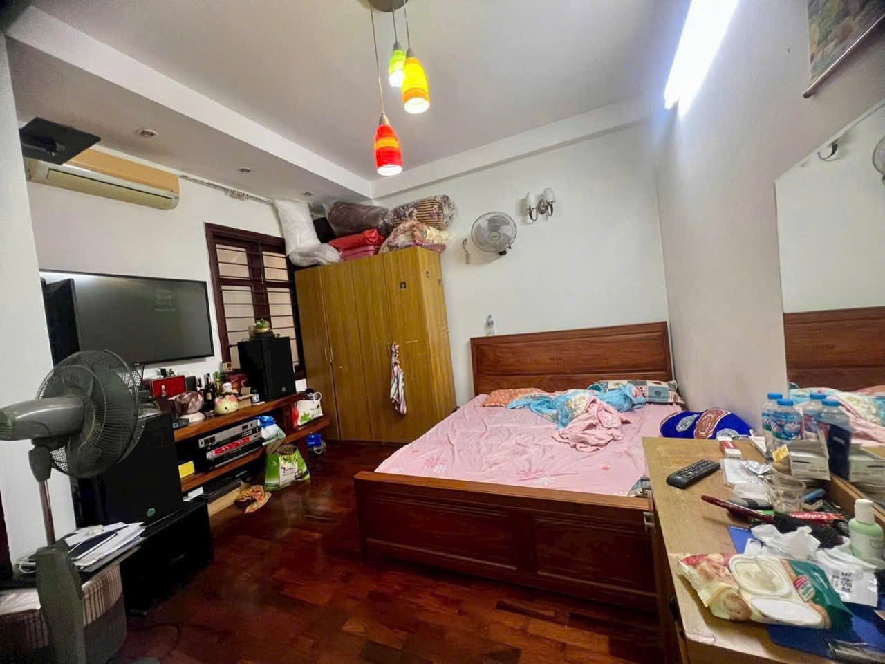 LÕI BA ĐÌNH-NHÀ MẶT PHỐ SƠN TÂY-22Mx5T-MẶT TIỀN RỘNG-LÔ GÓC-KINH DOANH CỰC ĐỈNH