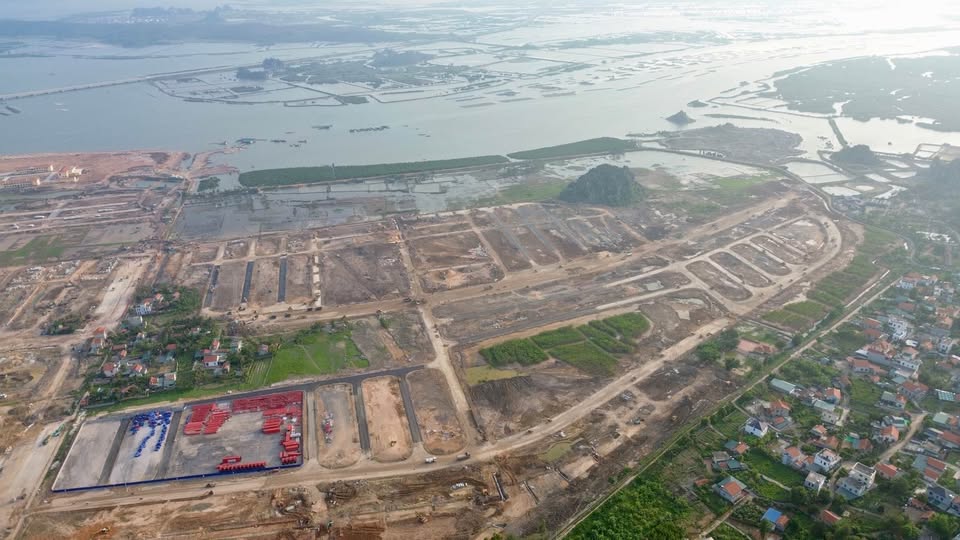 Cần bán Đất dự án Vinhomes Hạ Long Xanh, Diện tích 50m², Giá 3,5 Tỷ