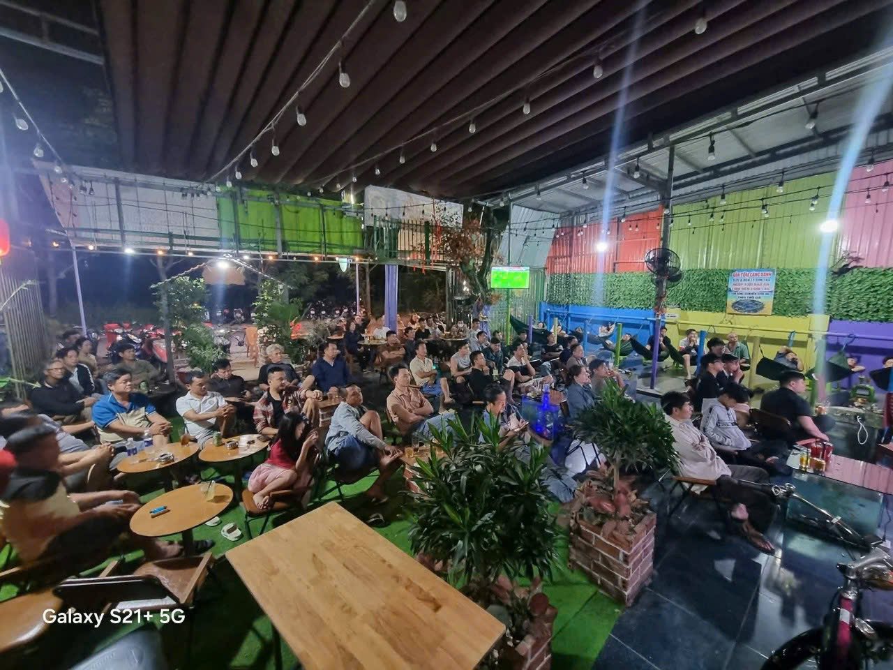 Sang lại quán Coffee và Hồ câu tôm & coffee tại Bình Chánh 2