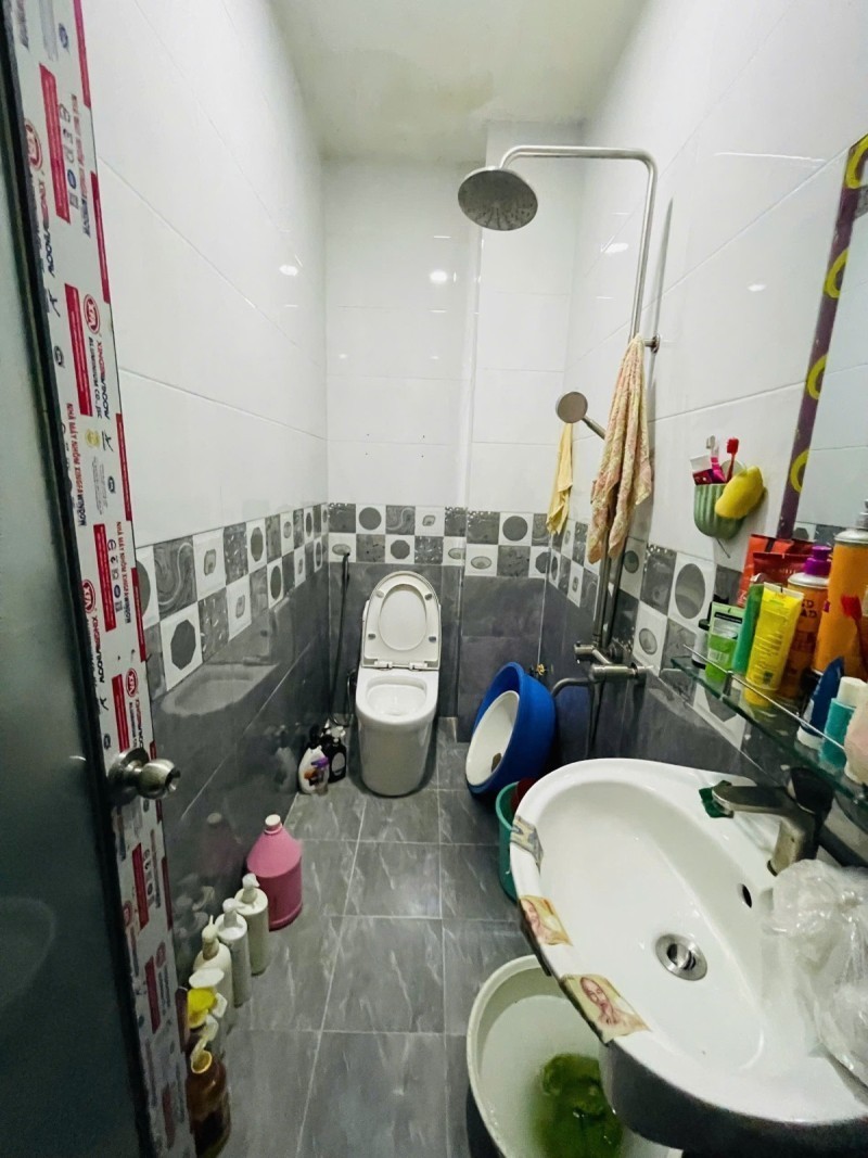 Cần bán Nhà ở, nhà cấp 4, nhà hẻm đường Lê Đình Cẩn, Phường Tân Tạo, Diện tích 40m², Giá 4.8 Tỷ 7