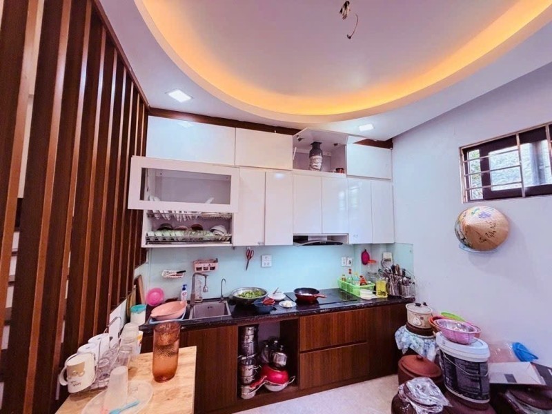 BÁT KHỐI – Ô TÔ ĐỖ CỬA – 2 MẶT THOÁNG – GIÁ TỐT 2