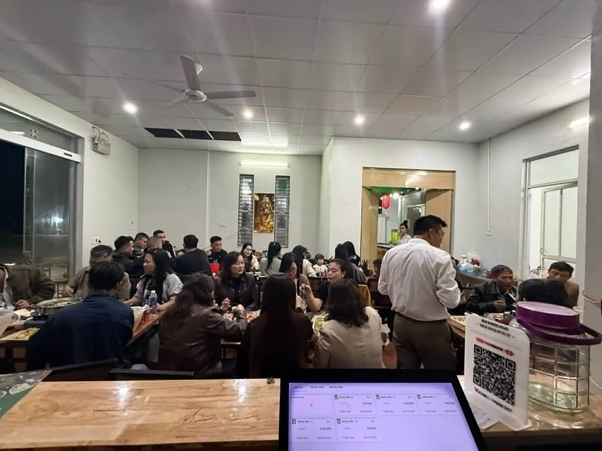 Do bận quá nhiều công việc, em cần sang nhượng lại mặt bằng quán nhậu cùng tất cả đồ đạc 5