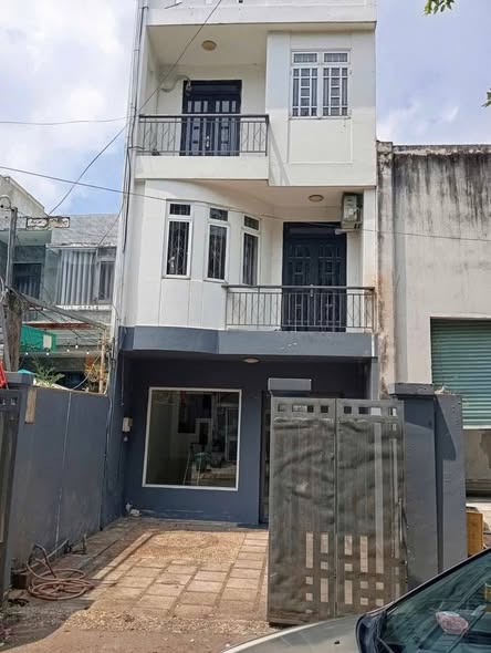 CHO THUÊ NHÀ MT KDC SÔNG ĐÀ, 1 TRỆT 2 LẦU, 4PN+ SÂN XE HƠI, 15TR.