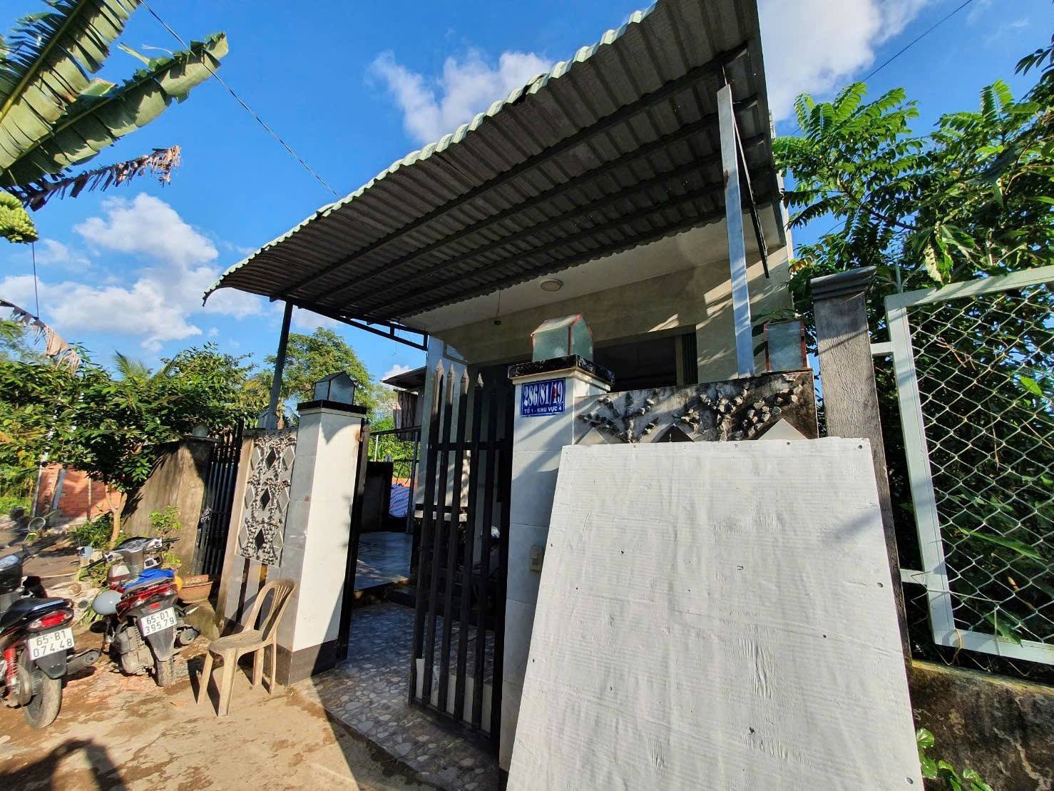 Cho thuê nhà Hẻm nhánh 4m, cách mặt tiền đường Đặng Thị Nhường 70, cách CMT8 100m, P.Bùi Hữu Nghĩa