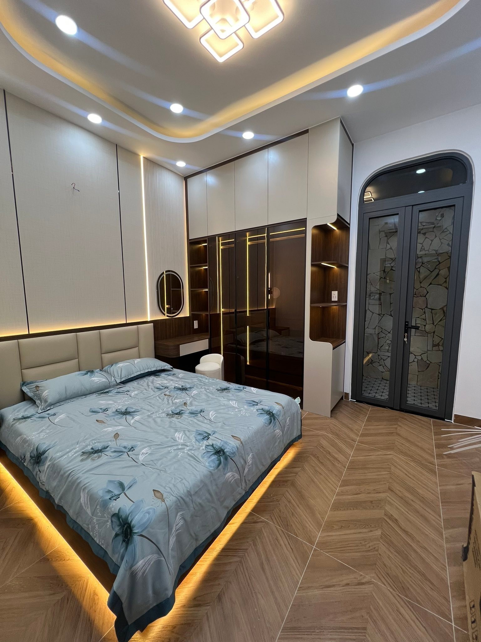 Bán nhà 4 tầng đường 359,  Phước Long B, Q9, Thủ Đức, TP HCM. DT 84m2, SH. Giá  9.7 tỷ 3
