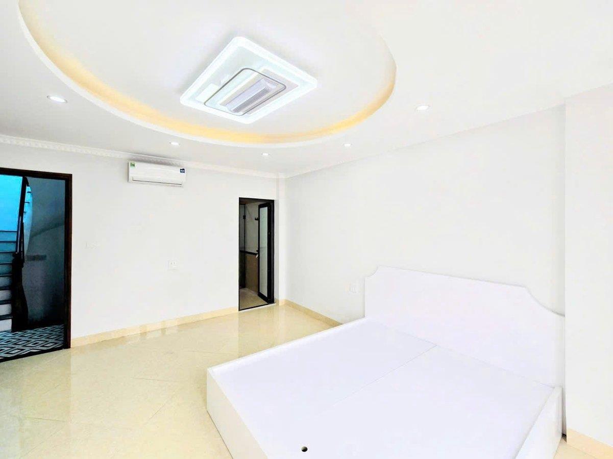 NHỈNH 9 TỶ TRUNG TÂM ĐỐNG ĐA, NHÀ MỚI 6 TẦNG THANG MÁY, THIẾT KẾ HIỆN ĐẠI, THANG MÁY NHẬP, CHỦ 5