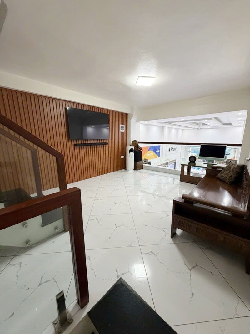 Hiếm có khó tìm trong phân khúc! 47,6m2 nhà 5 tầng, mặt phố An Đào A - kinh doanh sầm uất 6