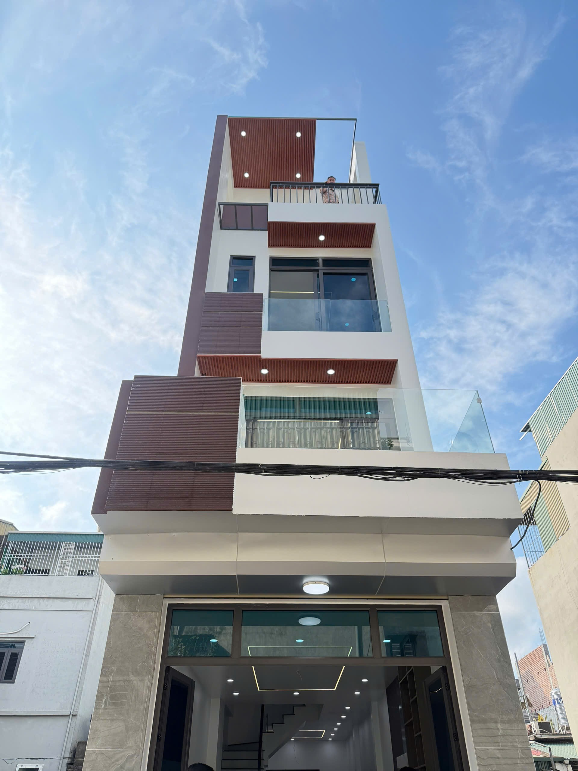 bán nhà Trần lãm, oto tránh nhau  nhà mới đẹp hiện đại 4 tầng