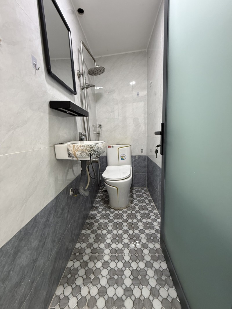 ÔNG ÍCH KHIÊM Q11 23M2 2 TẦNG 2PN 2WC SHR CHỈ 3.2 TỶ 8