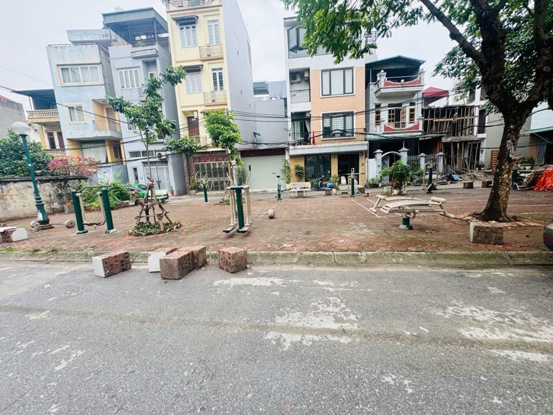 Bán 55m2 nhà C4 Thượng Thanh ngõ thông ô tô đỗ cửa. View công viên thoáng sáng vĩnh viễn 2