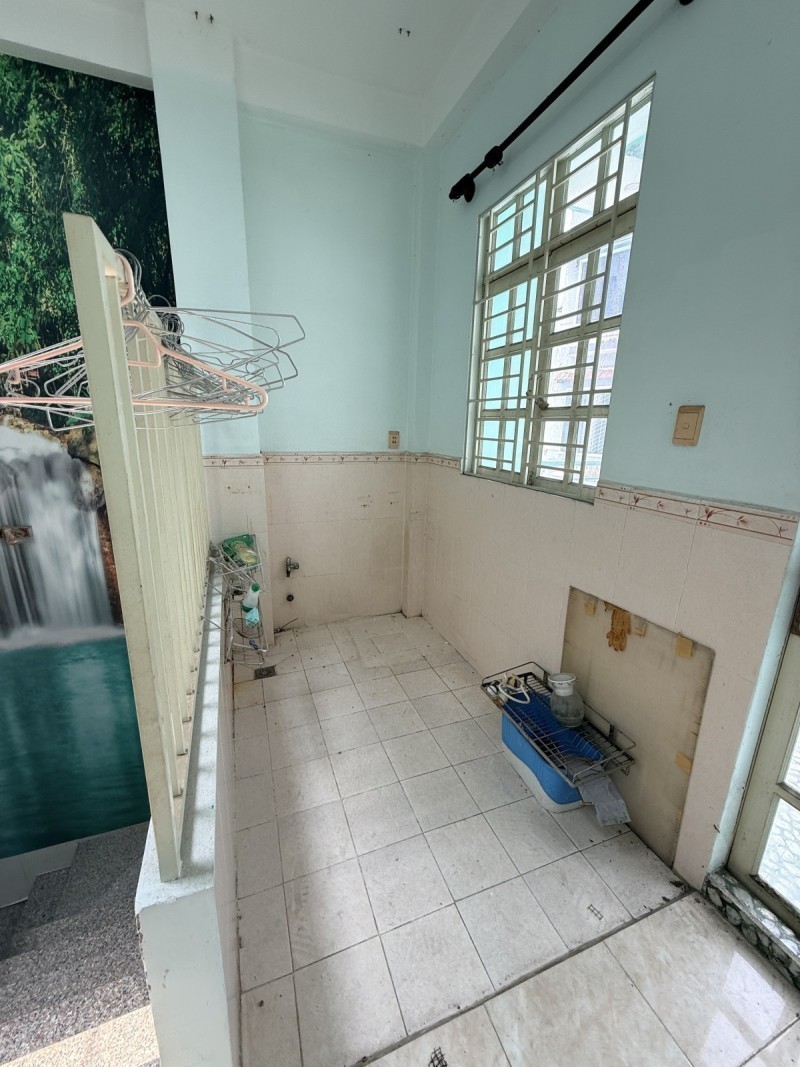 NHÀ NGON HIẾM CÓ ĐƯỜNG 3/2 Q11 50M2 4 TẦNG 4PN 4WC SÂN THƯỢNG CHỈ 5.98 TỶ 11