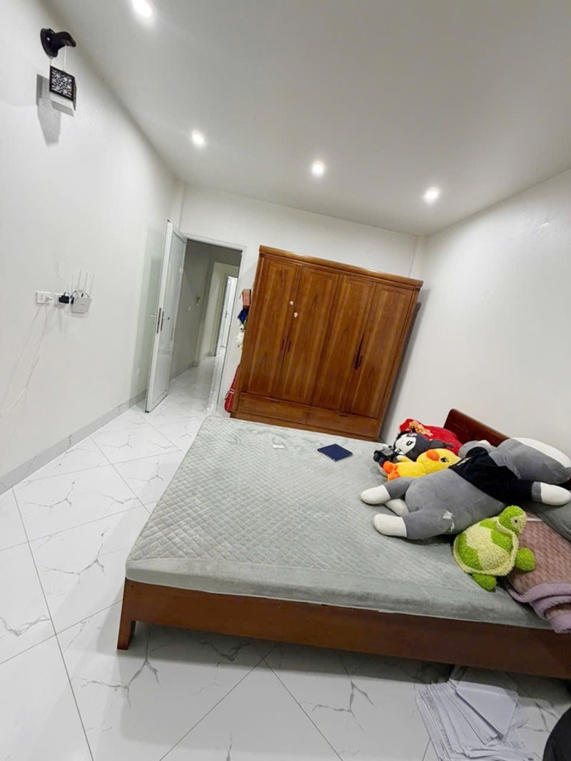 Hiếm có khó tìm trong phân khúc! 47,6m2 nhà 5 tầng, mặt phố An Đào A - kinh doanh sầm uất 8