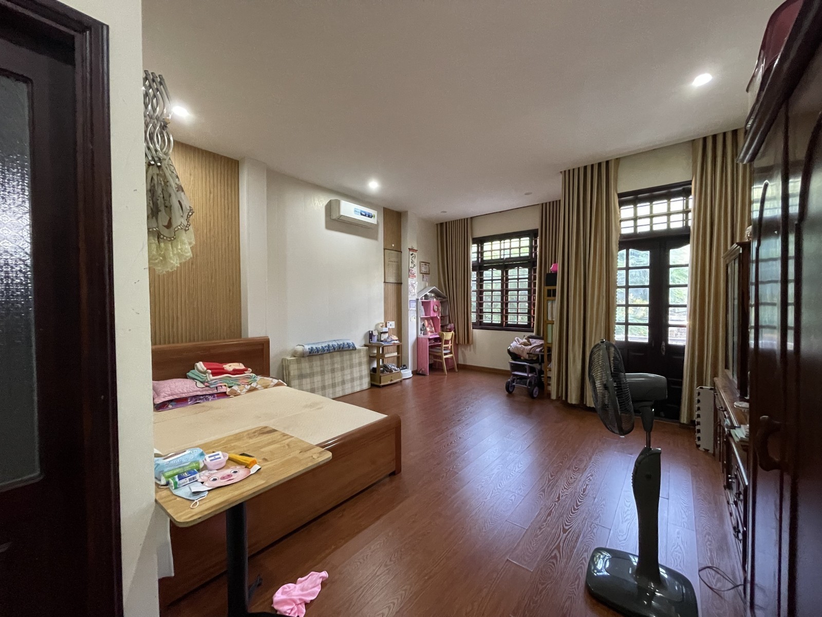 Nhà 3 tầng Lý Tự Trọng 97,5m2 đường 10,5m kinh doanh đẹp giá 15,5 tỷ 2