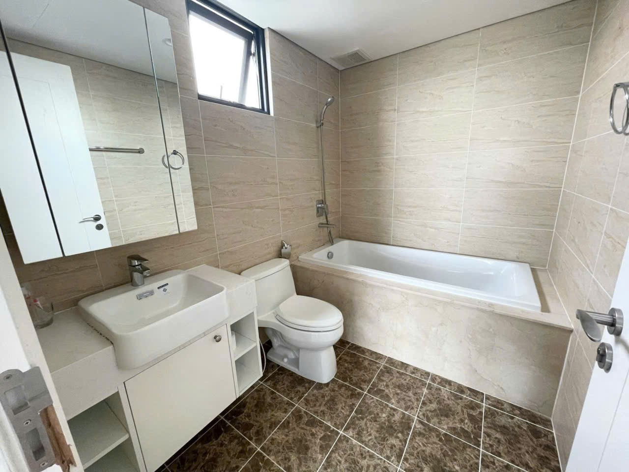 Cần bán Căn hộ chung cư dự án Vinhomes D'Capitale, Diện tích 95m², Giá 11 Tỷ 3