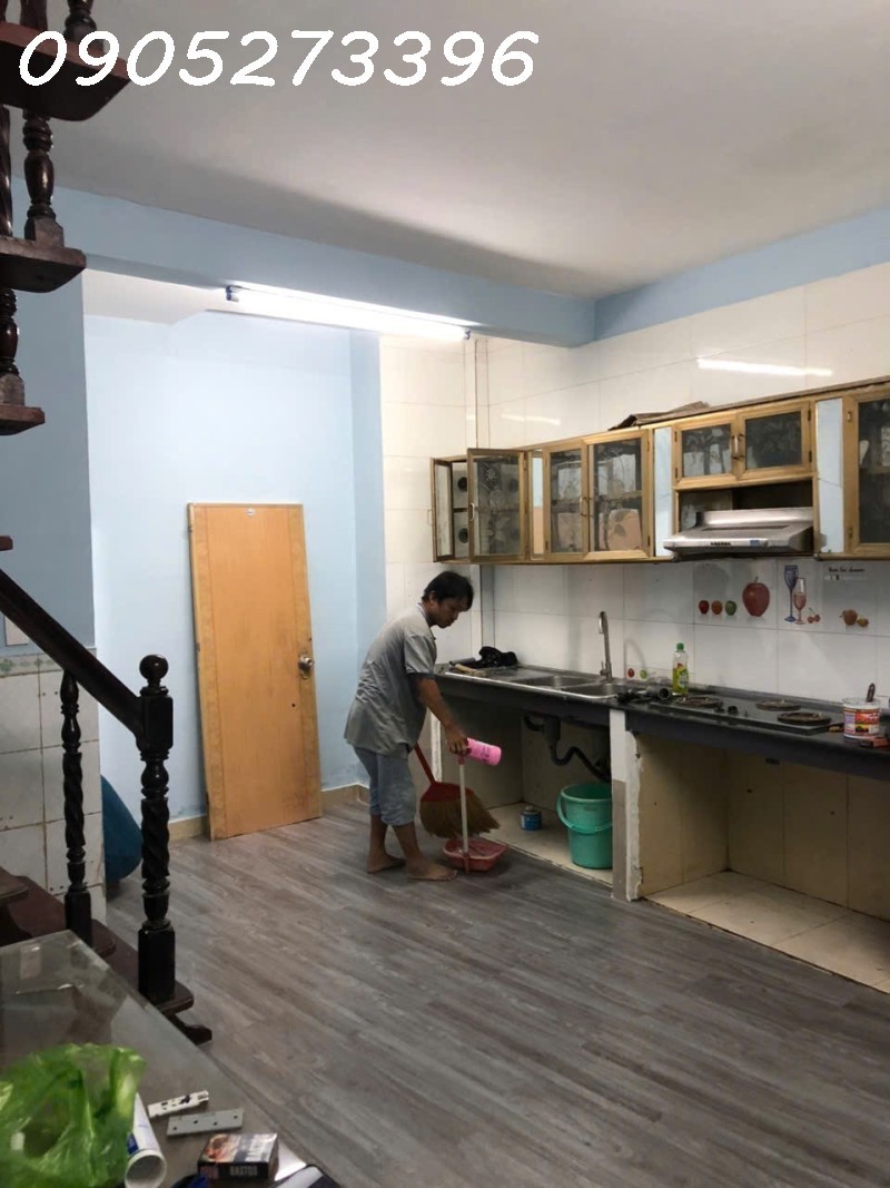 NHÀ BÁN HẺM 3 GÁC, 2 TẦNG MỚI ĐẸP VÀO Ở LIỀN, 3,5M X 13,7M ( 46.9M2) XÔ VIẾT NGHỆ TĨNH- BÌNH 3