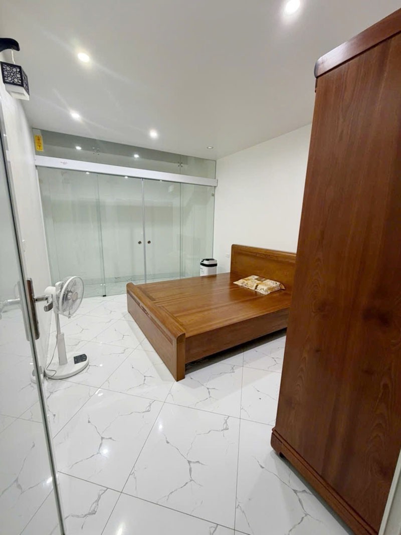 Hiếm có khó tìm trong phân khúc! 47,6m2 nhà 5 tầng, mặt phố An Đào A - kinh doanh sầm uất 9