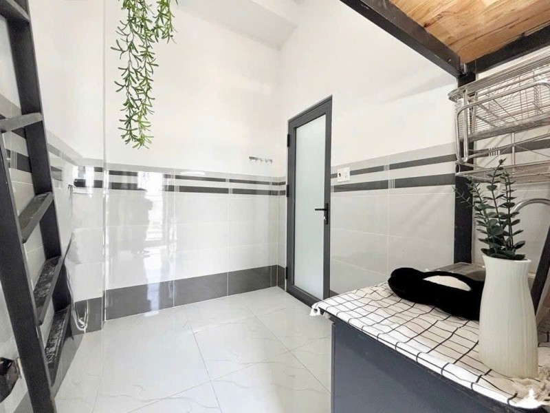 Bán căn hộ DV, Tăng Nhơn Phú B, Q9, Thủ Đức, TP HCM, DT 146m2, 6 tầng. Giá 21.9 tỷ, 2