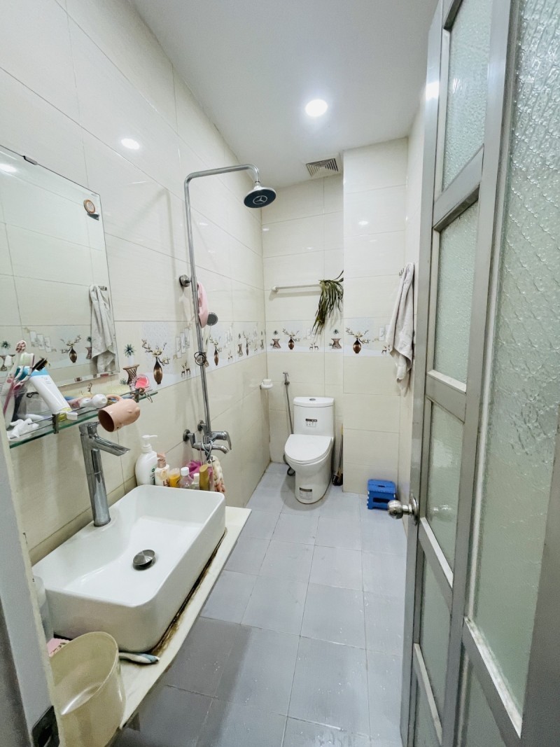 Bán nhà đường Kha Vạn Cân, Linh Trung, Thủ Đức, TP HCM. DT 56m2, 4 tầng. Giá - 8.5 tỷ 3
