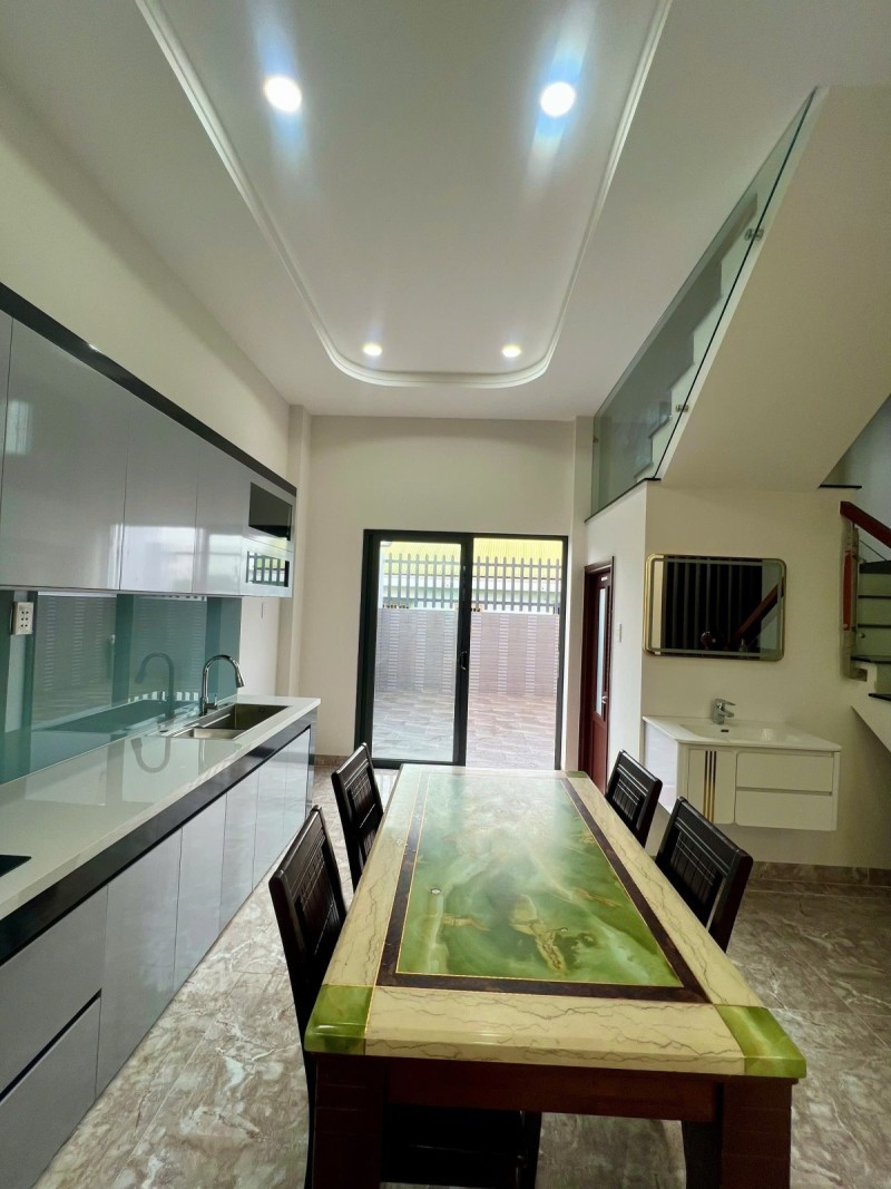 Bán nhà đường số 160, Tăng Nhơn Phú A, Q9, Thủ Đức, TP HCM. DT 75m2, 3 tầng, SH. Giá  6.7 tỷ 4