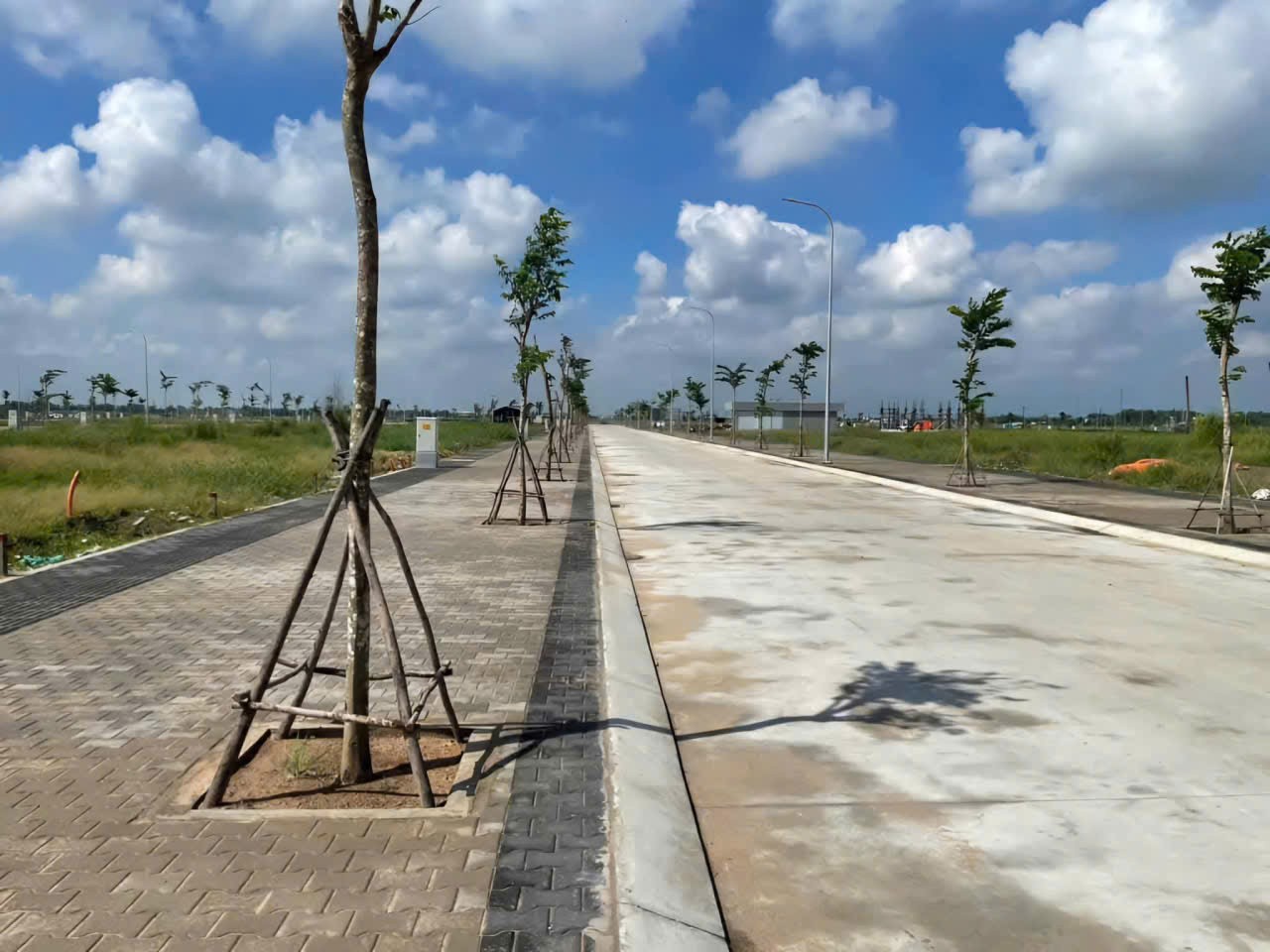 Cần bán gấp Đất đường võ văn kiệt, Diện tích 90m², Giá 2,9 Tỷ có  shr 6