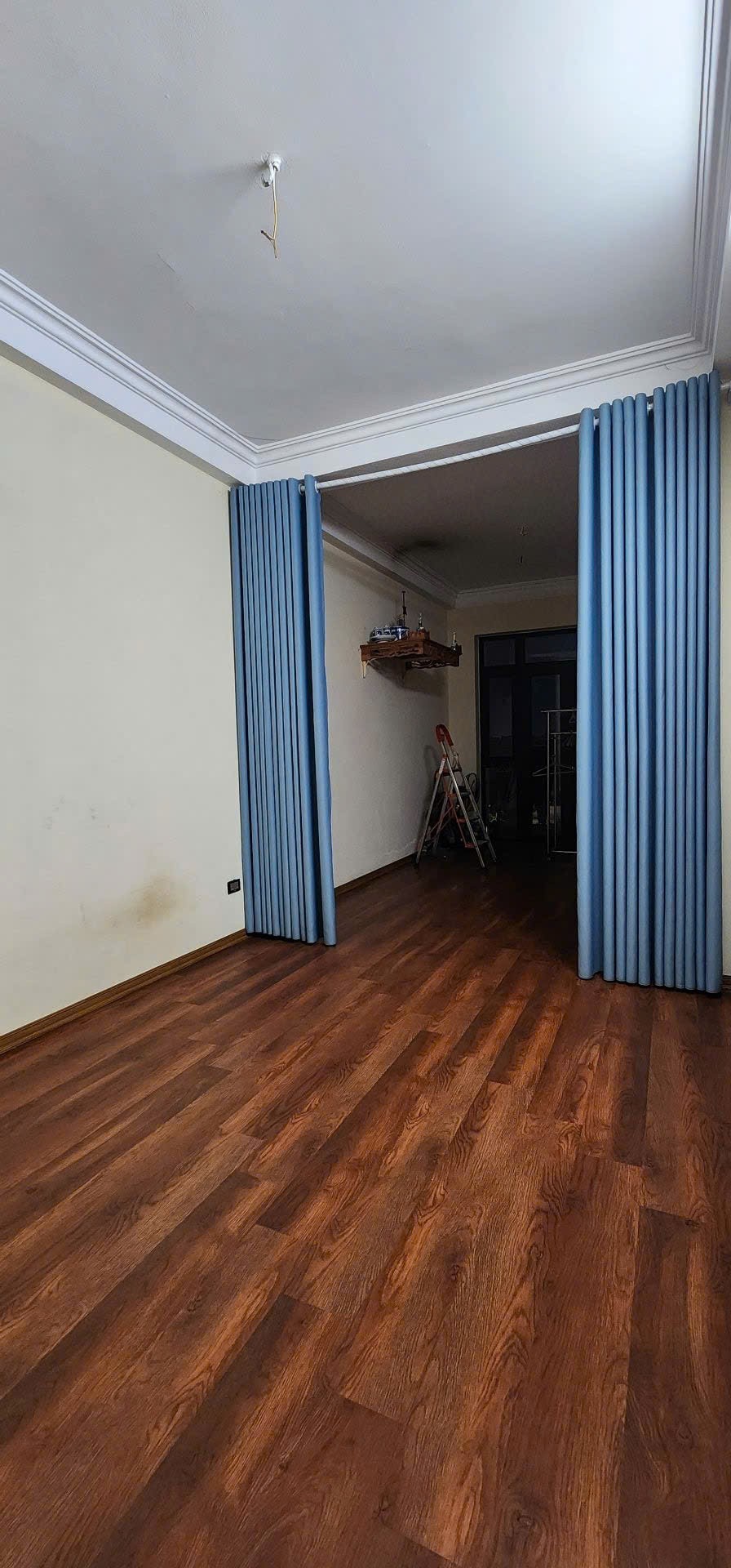 Cần bán Nhà mặt tiền đường Tam Trinh, Phường Yên Sở, Diện tích 45m², Giá 16 Tỷ 3