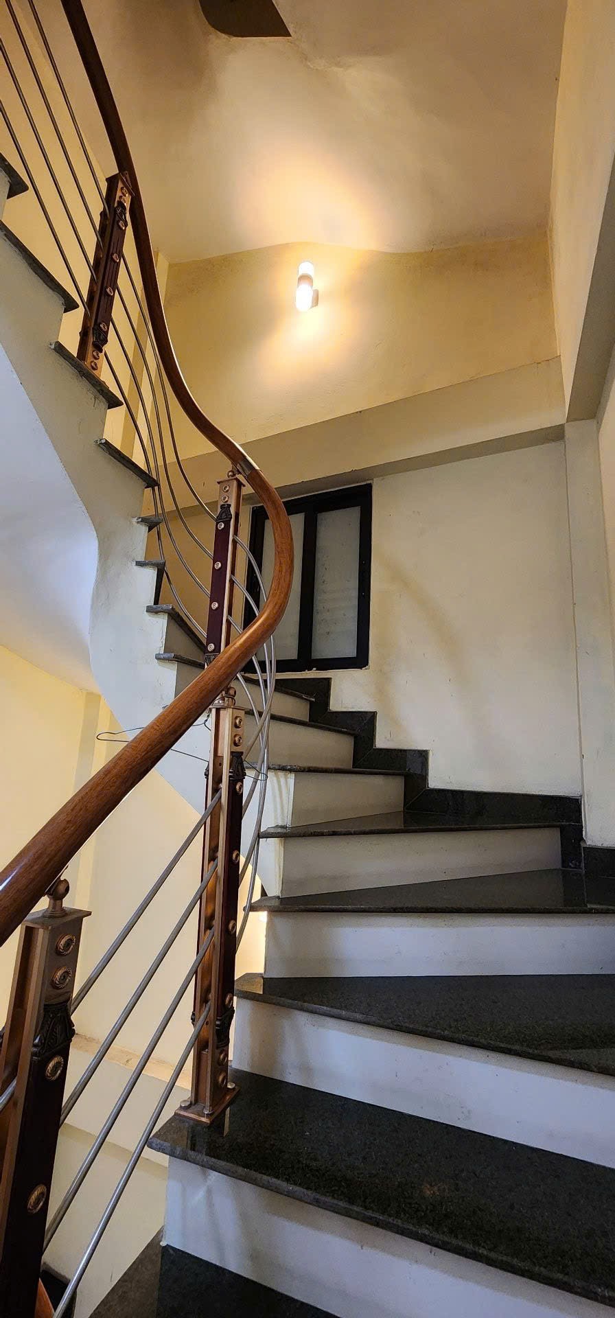 Cần bán Nhà mặt tiền đường Tam Trinh, Phường Yên Sở, Diện tích 45m², Giá 16 Tỷ 6