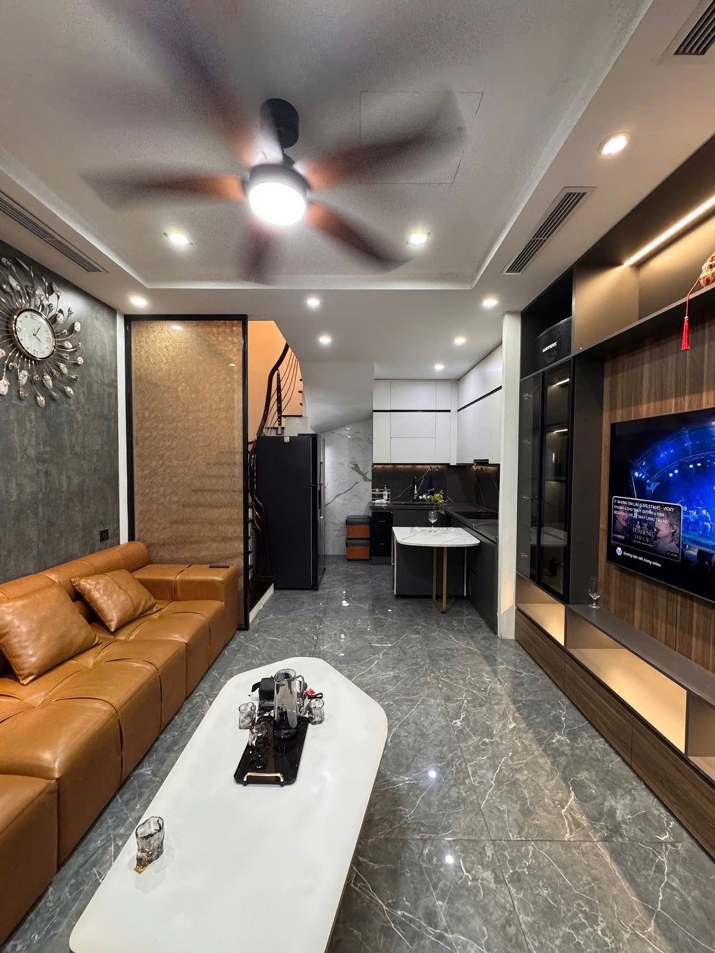 Cần bán Nhà mặt tiền đường Bạch Mai, Phường Bạch Mai, Diện tích 35m², Giá 11.95 Tỷ 2