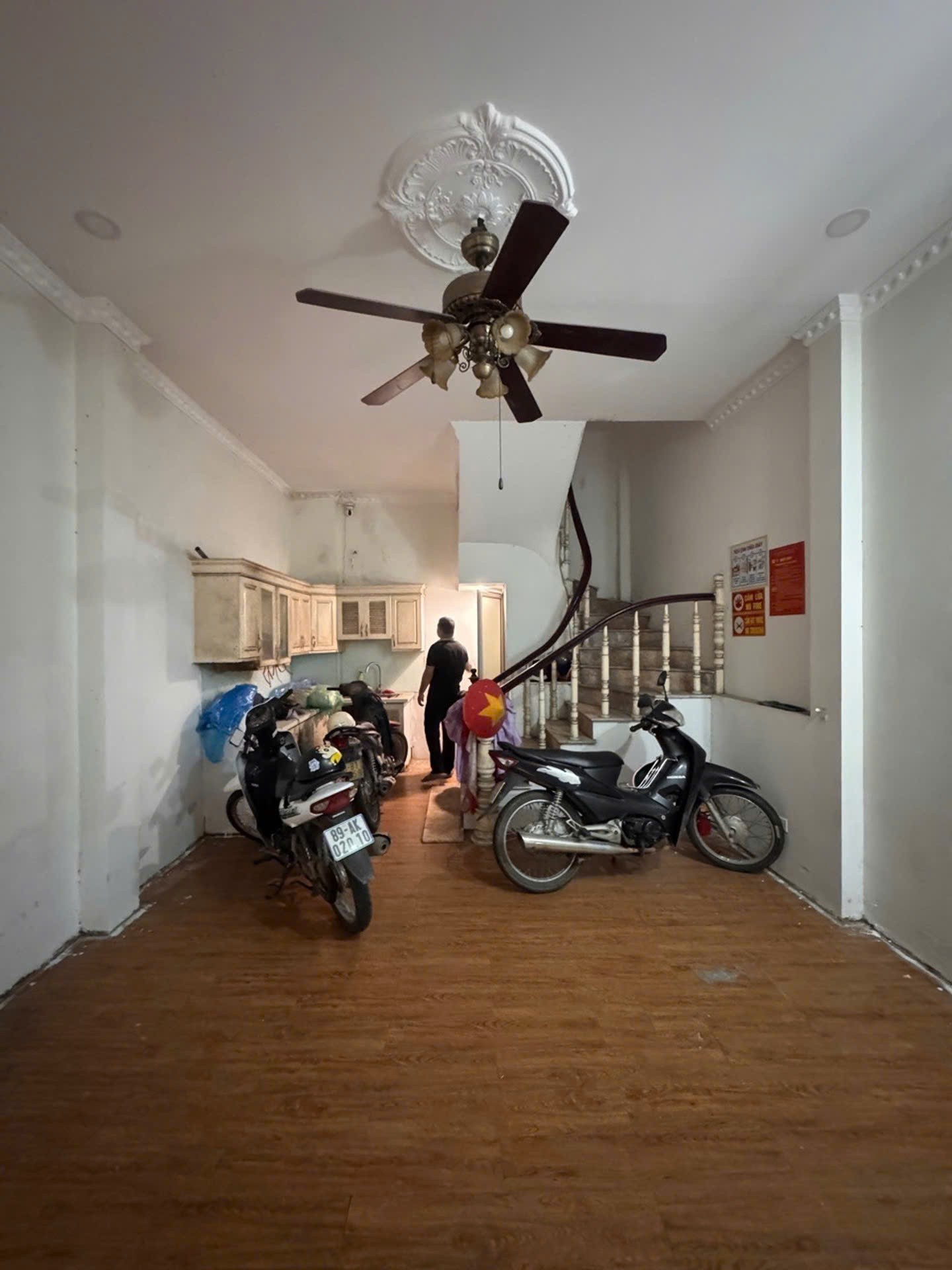 Cần bán Nhà mặt tiền đường Lĩnh Nam, Phường Vĩnh Hưng, Diện tích 32m², Giá 7.7 Tỷ 4