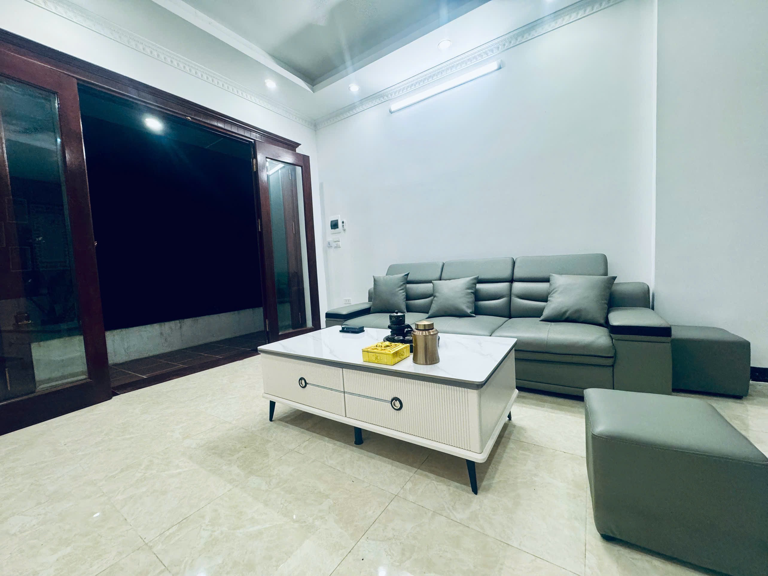 BÁN NHÀ THẠCH BÀN 5 TẦNG, Ô TÔ ĐỖ CỬA, TÀI CHÍNH HƠN 6 TỶ 5