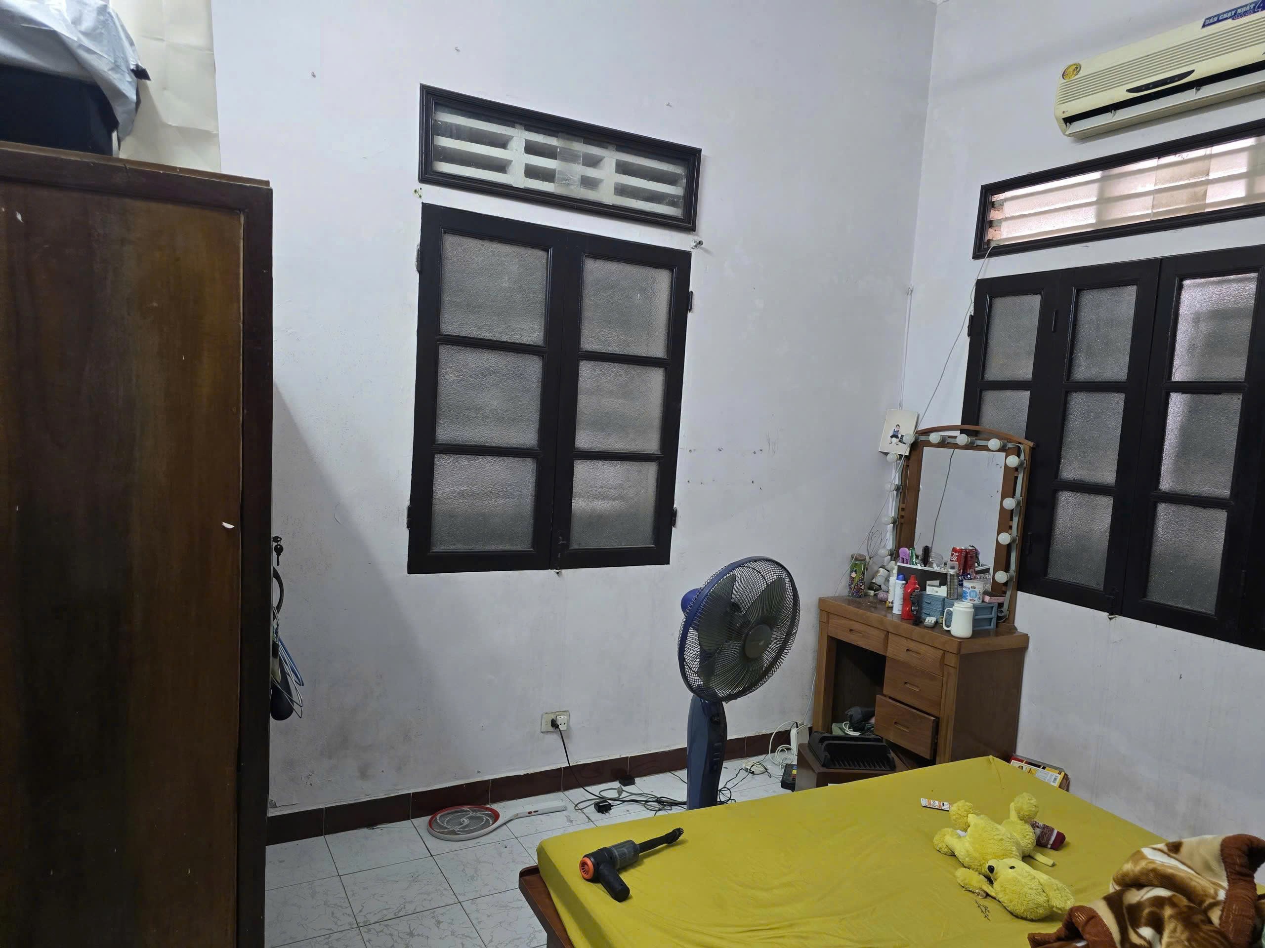 Cần bán Nhà mặt tiền đường Hoàng Mai, Phường Hoàng Văn Thụ, Diện tích 104m², Giá 23.9 Tỷ 2