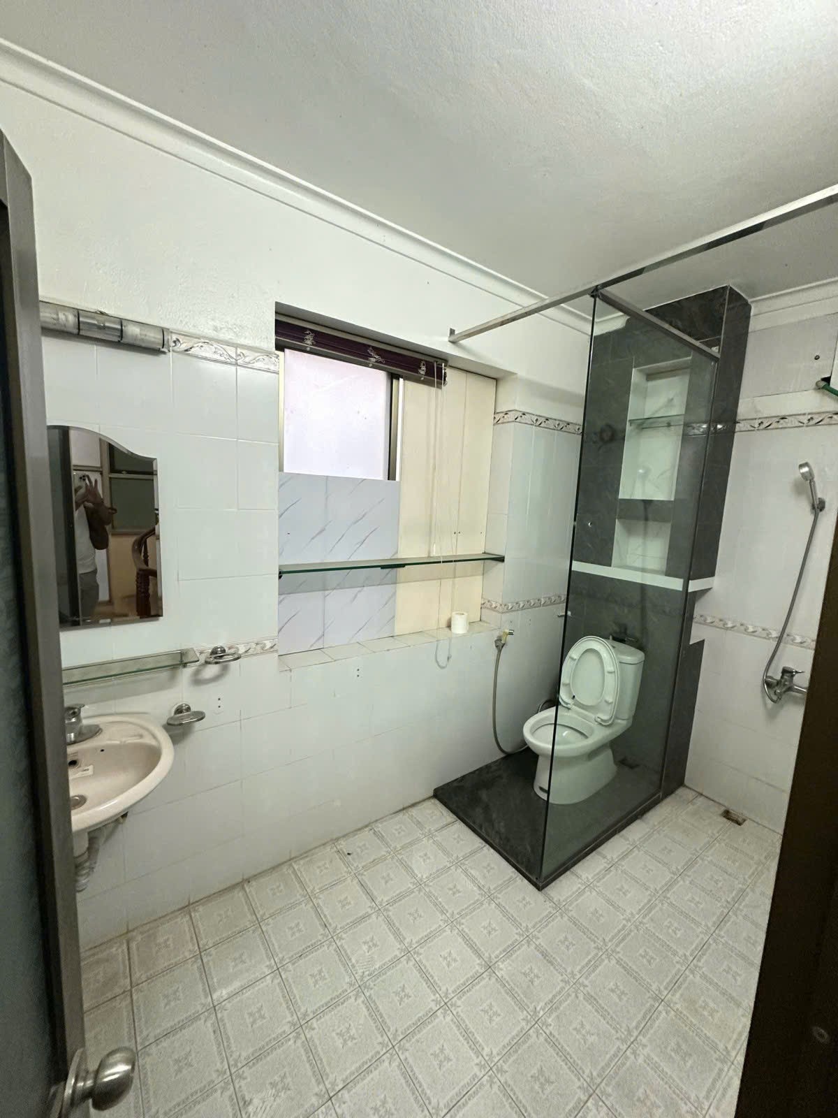 Cần bán Nhà mặt tiền đường Yên Duyên, Phường Yên Sở, Diện tích 52m², Giá 19 Tỷ 5