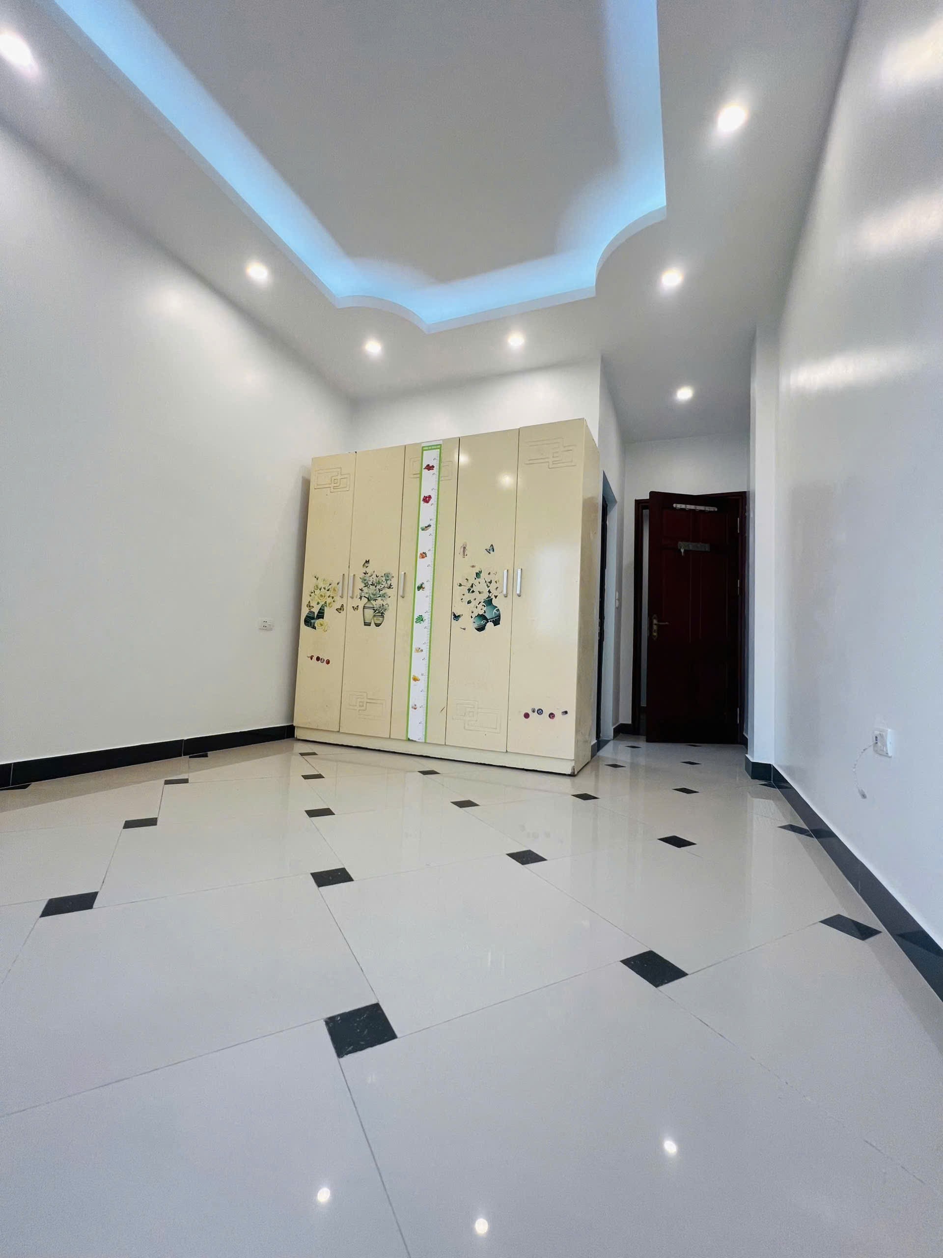 BÁN GẤP NHÀ 5 TẦNG PHÚC LỢI, FULL NỘI THẤT, NGÕ THÔNG, Ô TÔ ĐỖ CỬA- GIẢM CHÀO 200TR CÒN 5.95TR 3