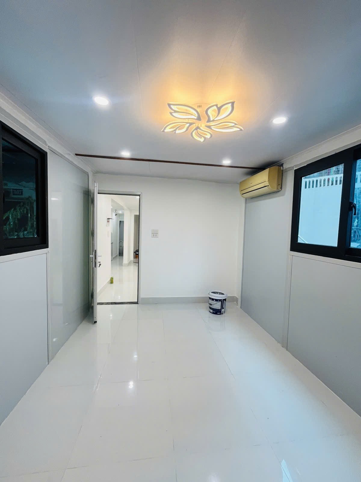 Cần bán Nhà mặt tiền đường Nguyễn Hiền, Phường Bách Khoa, Diện tích 90m², Giá 5.05 Tỷ 2