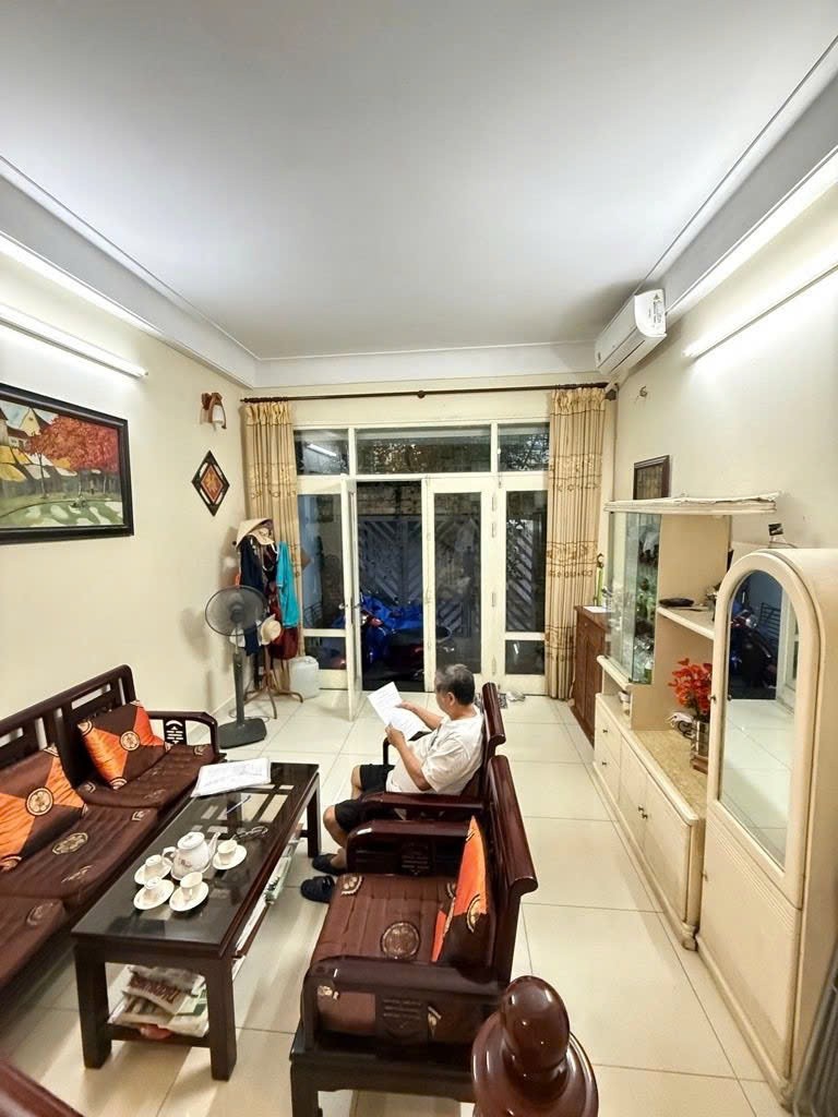 Cần bán Nhà mặt tiền đường Hoàng Mai, Phường Hoàng Văn Thụ, Diện tích 56m², Giá 18.2 Tỷ 3