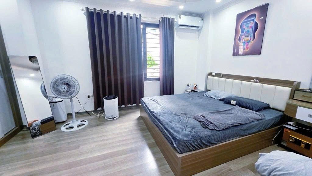 Cần bán Nhà mặt tiền đường Tam Trinh, Phường Vĩnh Tuy, Diện tích 34m², Giá 8.35 Tỷ 3