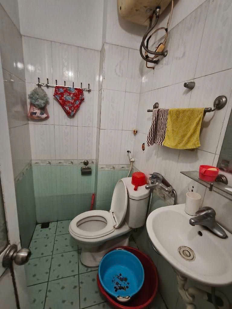 Cần bán Nhà mặt tiền đường 8/3, Phường Quỳnh Mai, Diện tích 50m², Giá 13.8 Tỷ 3