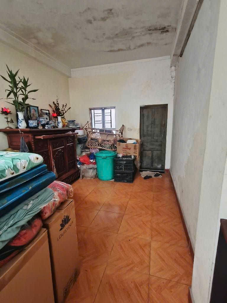 Cần bán Nhà mặt tiền đường 8/3, Phường Quỳnh Mai, Diện tích 50m², Giá 11.5 Tỷ