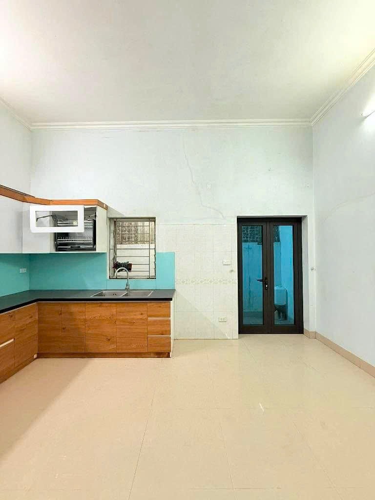 Cần bán Nhà mặt tiền đường Đàm Quang Trung, Phường Thạch Bàn, Diện tích 78m², Giá 13.5 Tỷ 2