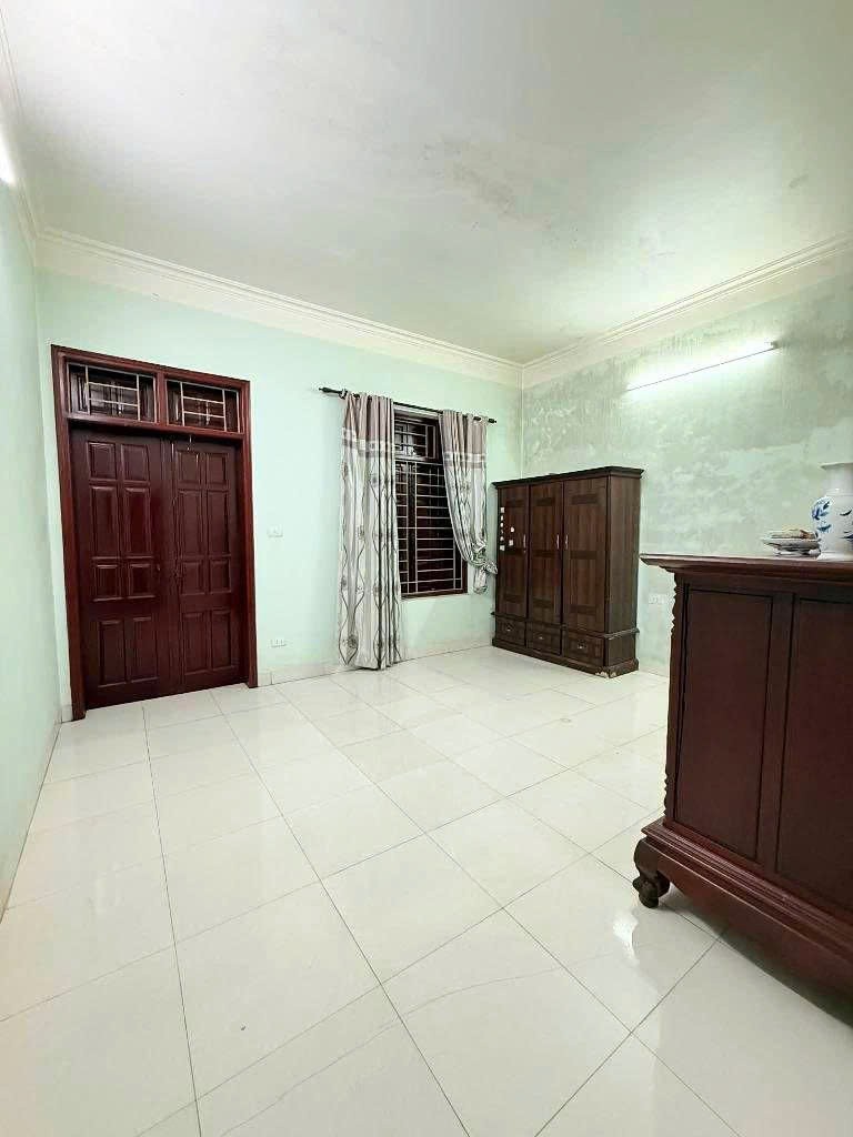 Cần bán Nhà mặt tiền đường Đàm Quang Trung, Phường Thạch Bàn, Diện tích 78m², Giá 13.5 Tỷ 5