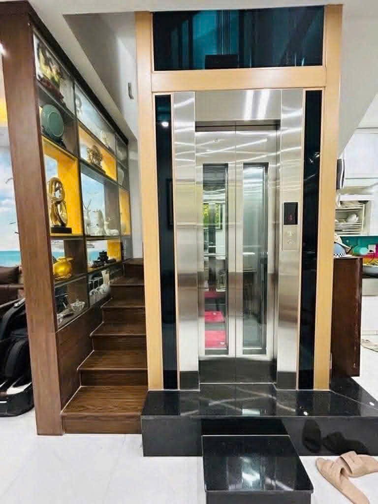 Cần bán Nhà mặt tiền đường Yên Lạc, Phường Vĩnh Tuy, Diện tích 54m², Giá 15.5 Tỷ 4
