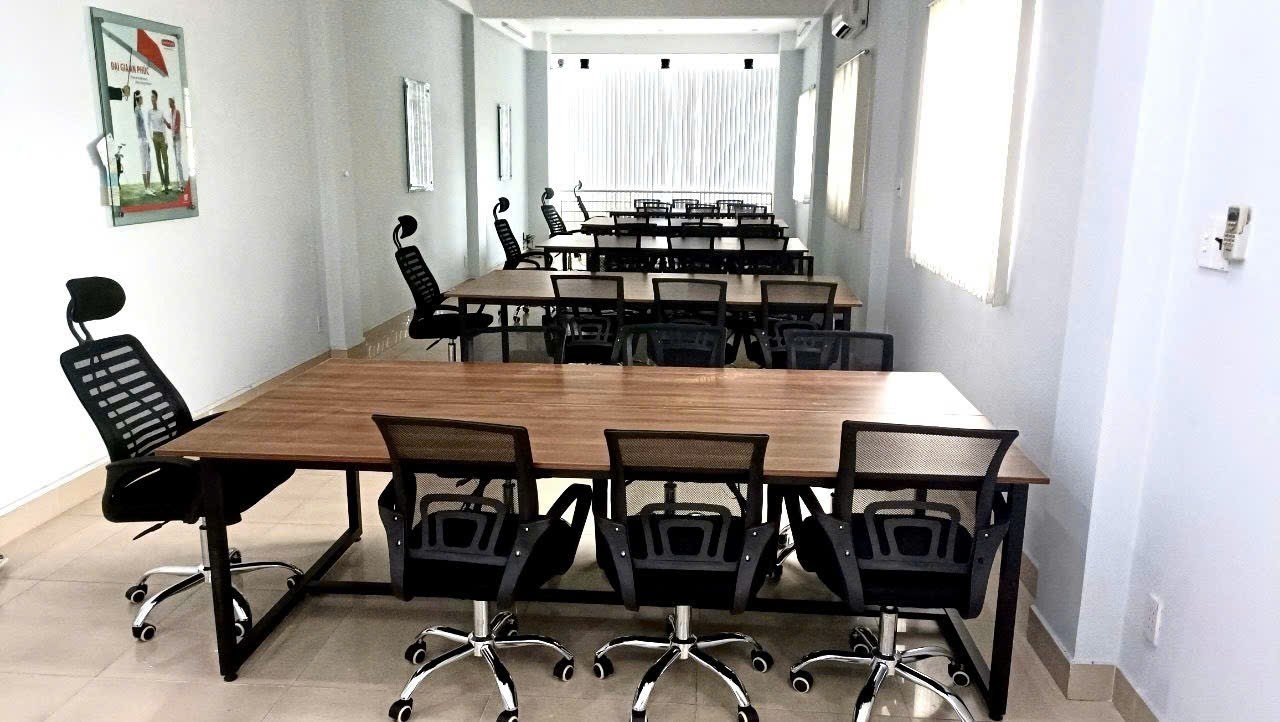 MT PHẠM VĂN ĐỒNG - TOÀ VP 5 TẦNG THANG MÁY 93m2 - 24.2 TỶ 2