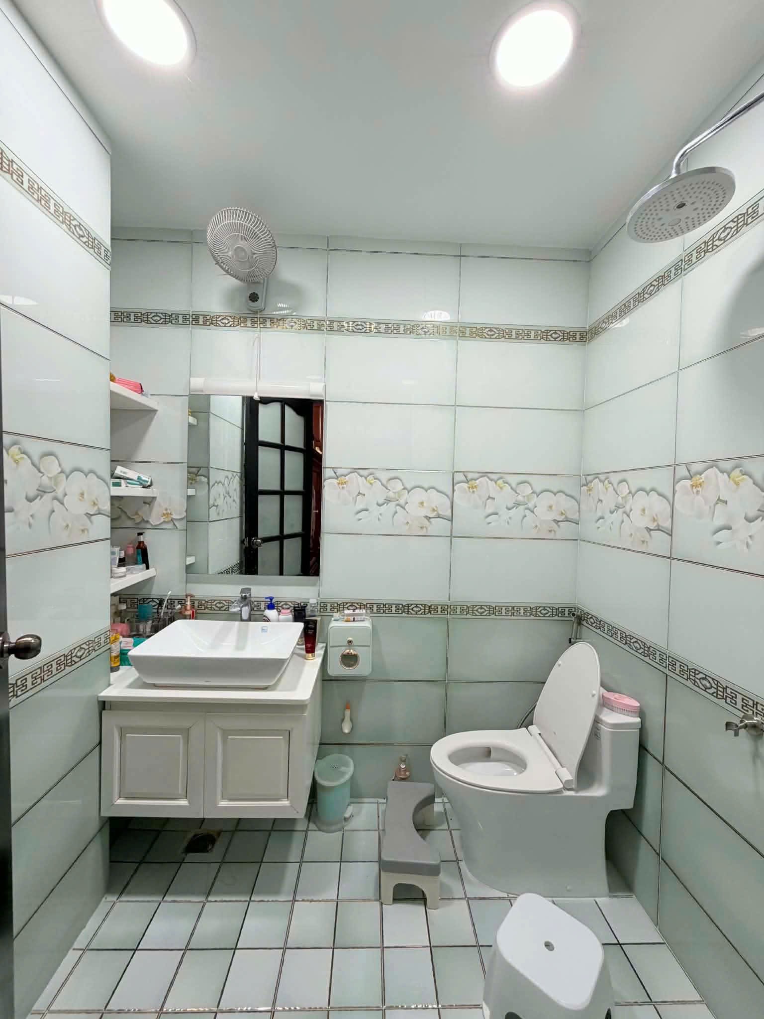 BIỆT THỰ GÓC 2 MẶT HẺM XE TẢI NGUYỄN CỬU VÂN 82m2 - NGANG ĐẸP 6.5m - CHỈ 22.5 TỶ